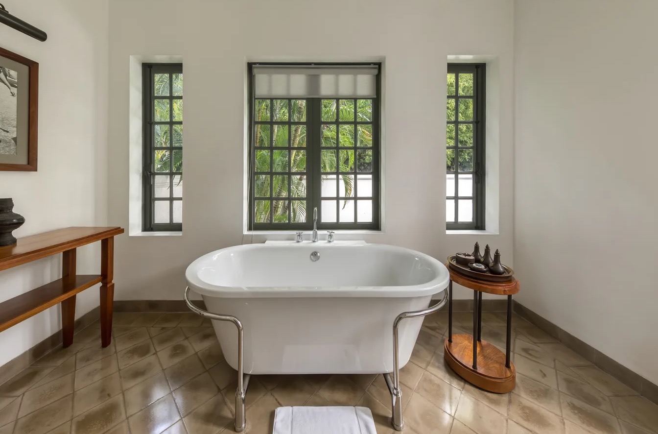 Bathroom Water Removal in Cascade Locks, OR